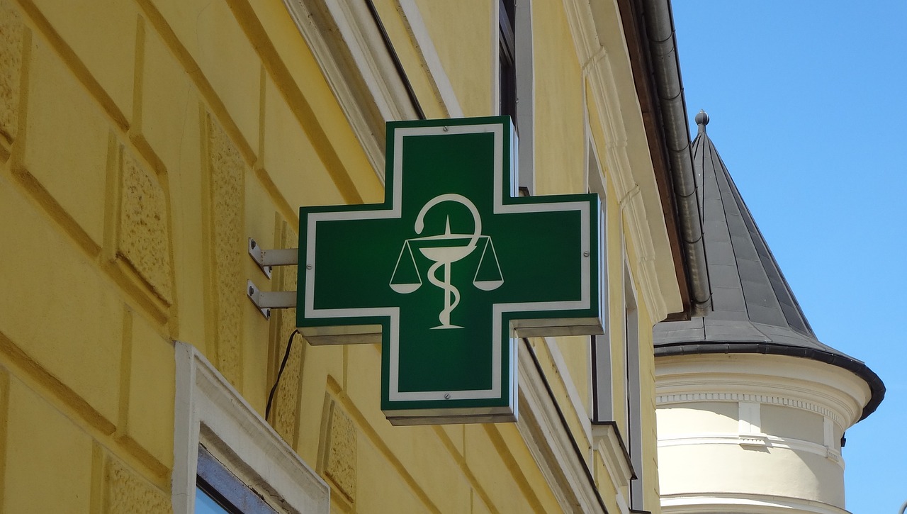 Farmacia Polis